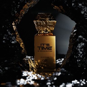 בושם גברי חושני עם נוכחות מהדהדת | IT’S TIME by Bruce Buffer