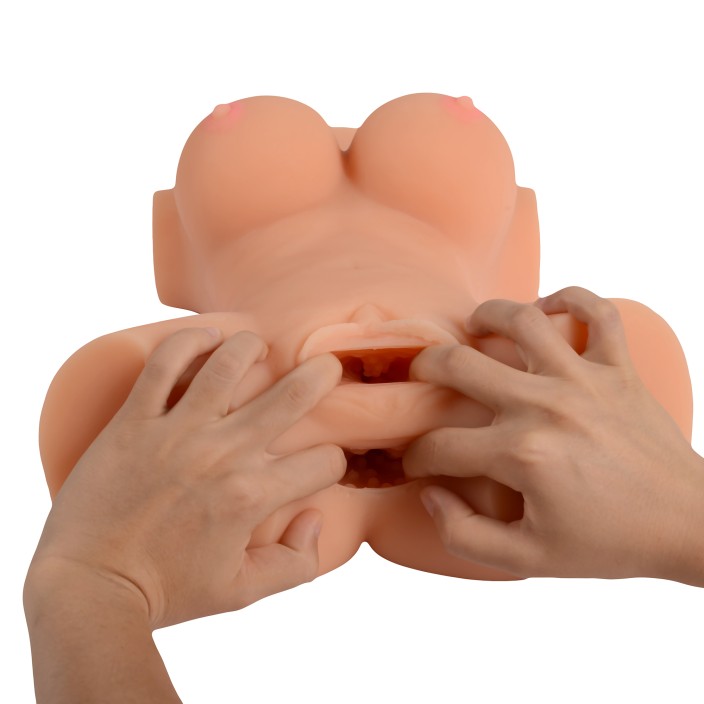 בובת מין ריאליסטית לגברים Busty Lady – שני נקבים לחדירה כפולה